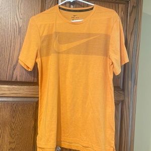 Men’s Nike dry fit T-shirt